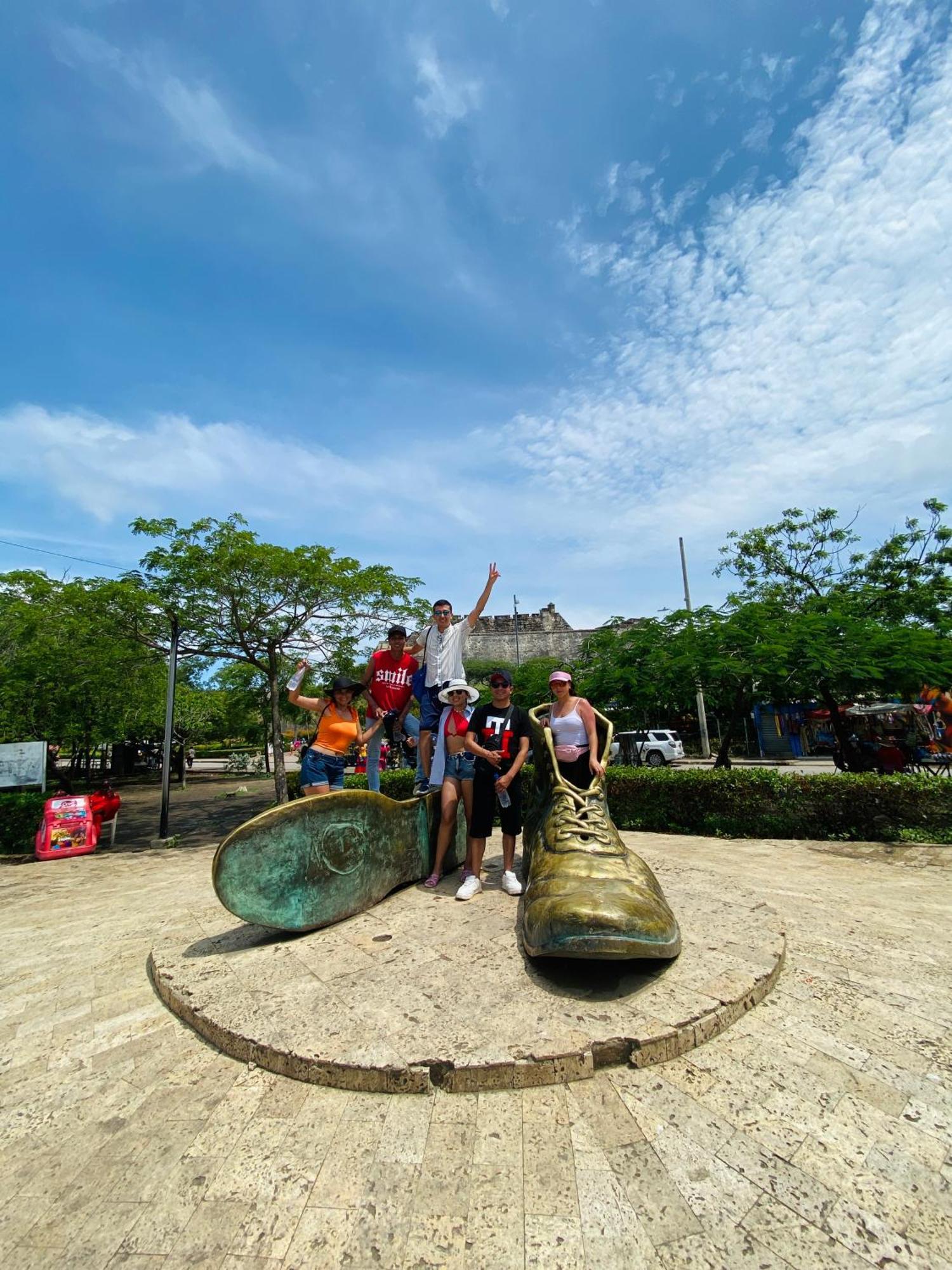 Hostel Cerca Al Centro Historico Cartagena Екстер'єр фото