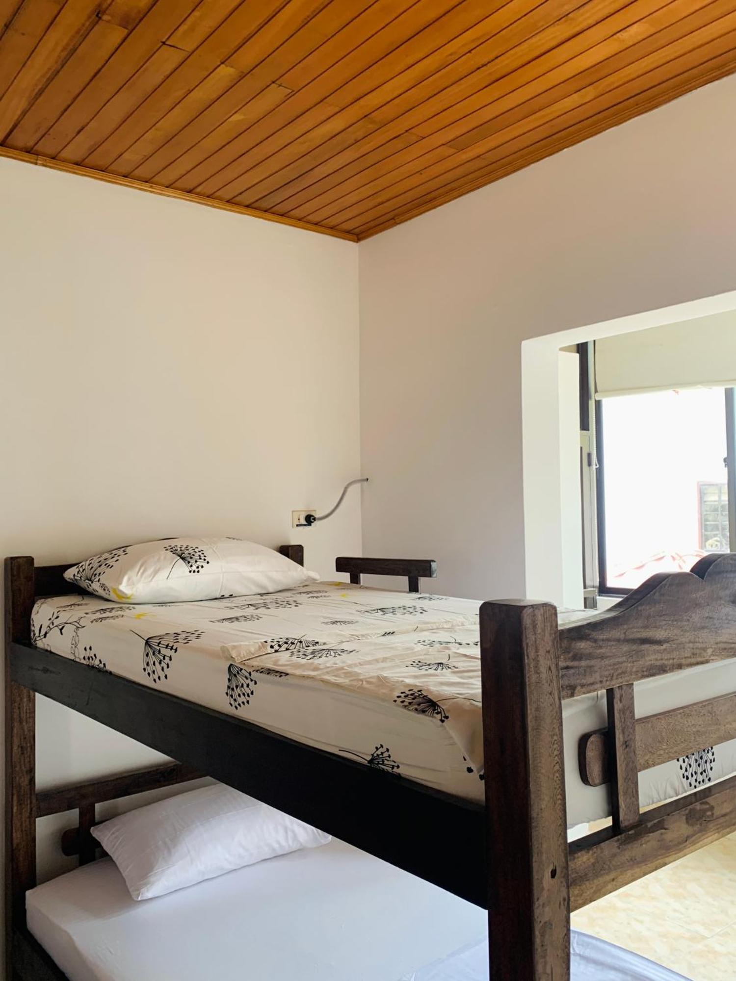 Hostel Cerca Al Centro Historico Cartagena Екстер'єр фото